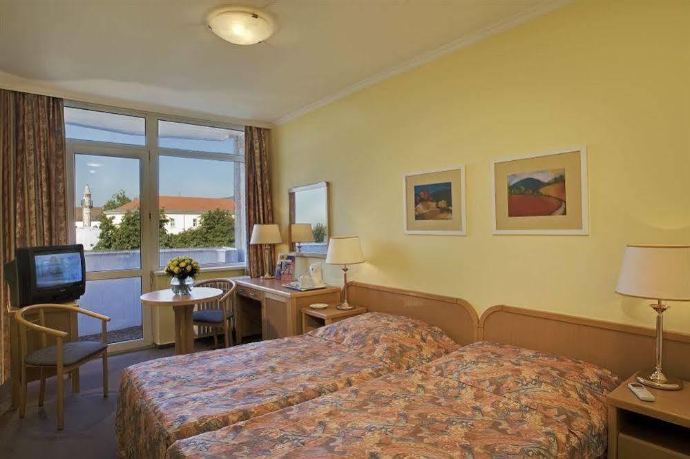 Hotel Patria Pecs Phòng bức ảnh